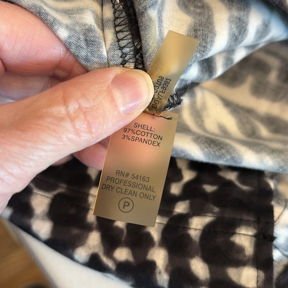 Calvin Klein dress below knee length deep V-neckline sleeveless reptile print 14 - Picture 11 of 11